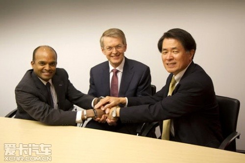 福特副總裁拉茲·奈爾、戴姆勒董事托馬斯·韋伯、日產(chǎn)副總裁山下光彥