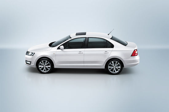 上海大眾斯柯達(dá)Rapid昕銳側(cè)面 上海大眾斯柯達(dá)Rapid昕銳側(cè)面