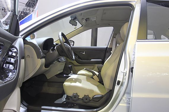 北京現(xiàn)代新悅動(dòng) 北京現(xiàn)代新悅動(dòng)