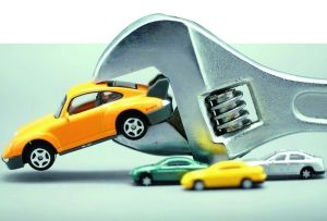 國慶節(jié)起，由國家質(zhì)檢總局發(fā)布的《家用汽車產(chǎn)品修理、更換、退貨責(zé)任規(guī)定》(簡稱汽車“三包”)將正式實施。不少業(yè)內(nèi)人士表示，汽車“三包”政策的落實，二手車市場或?qū)⒌靡浴跋磁啤薄? oldsrc=