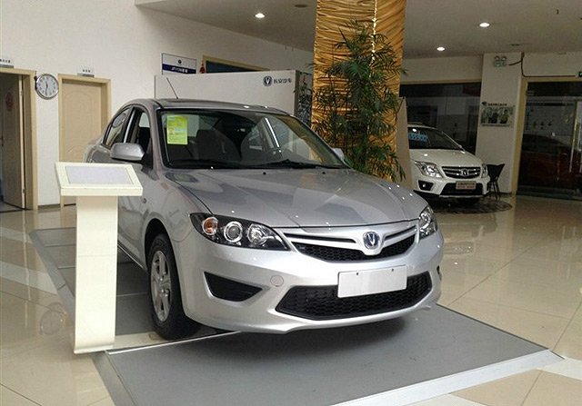 長(zhǎng)安CINTURX車型實(shí)車圖