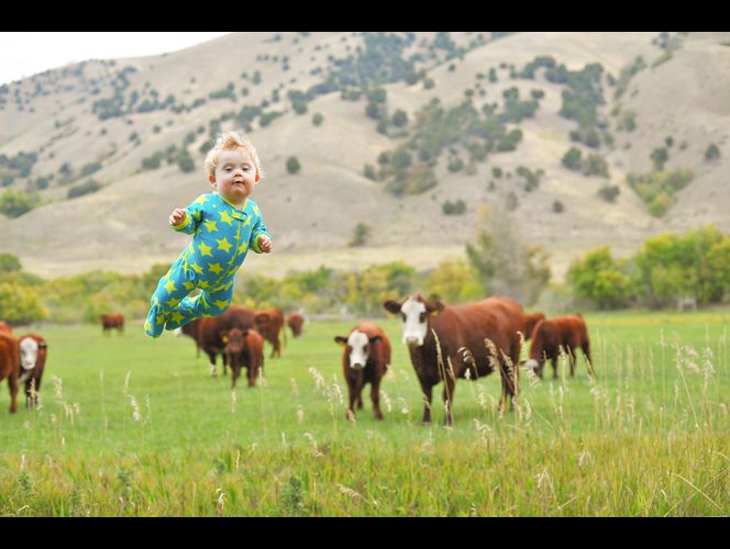 美國男子為患唐氏綜合癥兒子拍“飛行照” 美國男子為患唐氏綜合癥兒子拍“飛行照”