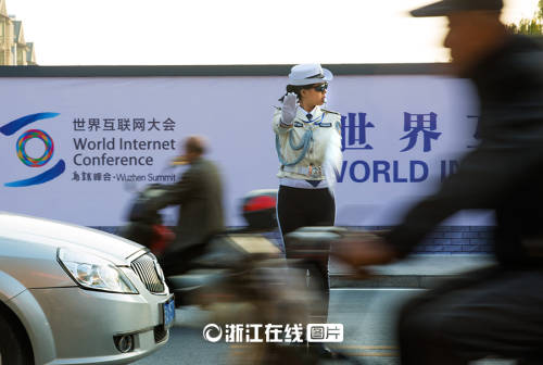 美得心醉 白衣女警保駕世界互聯(lián)網(wǎng)大會(huì) 美得心醉 白衣女警保駕世界互聯(lián)網(wǎng)大會(huì)