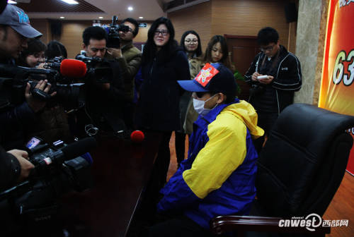 陜西6317萬巨獎(jiǎng)得主現(xiàn)身領(lǐng)獎(jiǎng)