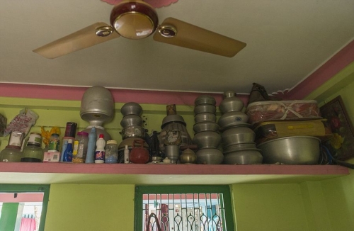 印度變性人社區(qū):處在底層受歧視 印度變性人社區(qū):處在底層受歧視