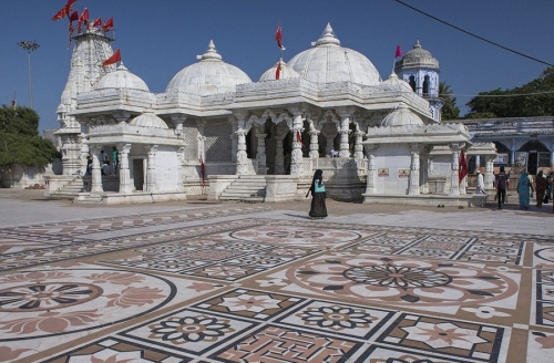 印度變性人社區(qū):處在底層受歧視 印度變性人社區(qū):處在底層受歧視