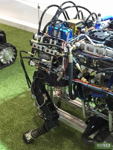 國產(chǎn)“大狗”機(jī)器人真身曝光 國產(chǎn)“大狗”機(jī)器人真身曝光