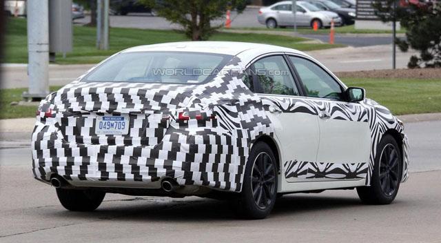 日產(chǎn)改款Altima諜照首曝 外觀將有所調整 日產(chǎn)改款Altima諜照首曝 外觀將有所調整