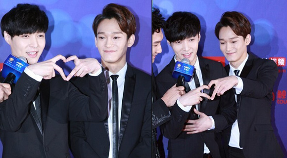 EXO成員張藝興和金鐘大作為代表上臺領獎，最受歡迎組合獎也是實至名歸。