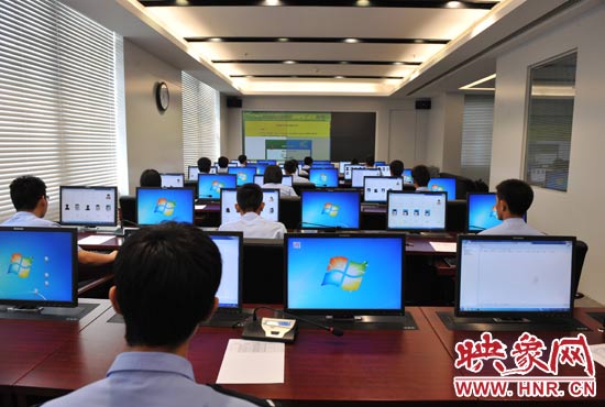 省招辦正在對考生身份驗證記錄進(jìn)行復(fù)核 省招辦正在對考生身份驗證記錄進(jìn)行復(fù)核