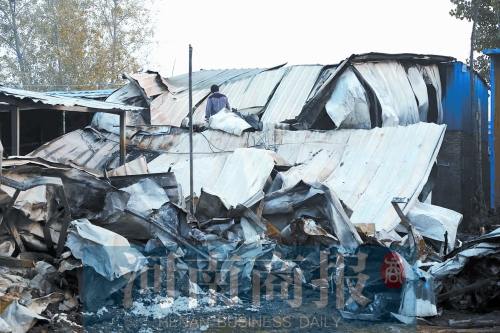 火災(zāi)現(xiàn)場一片狼藉