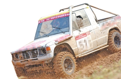 皮卡因既有轎車的舒適性，又有貨車的載貨能力，同時也具備較強的越野性能，深受廣大車友喜愛。