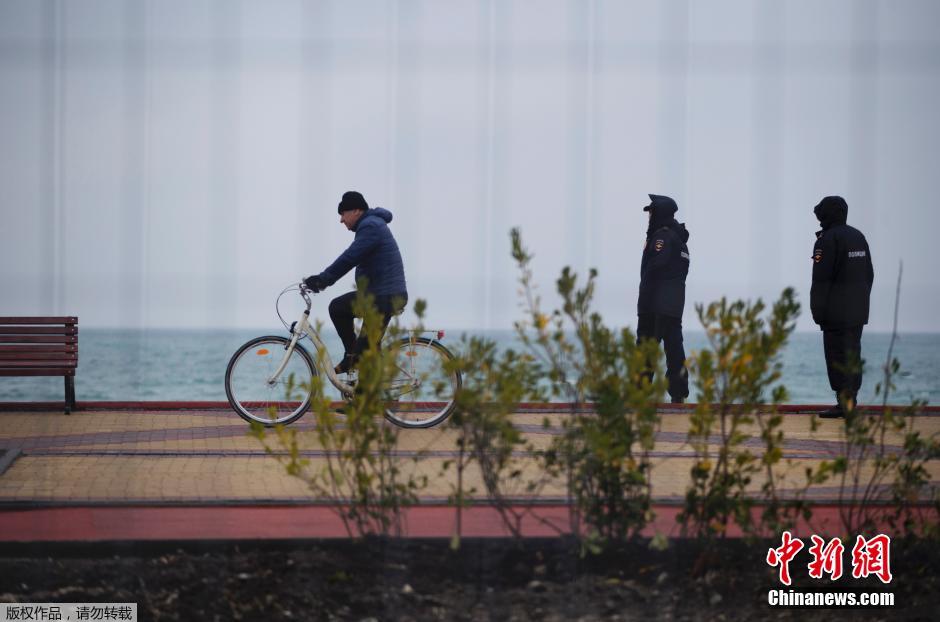 當(dāng)?shù)貢r間1月29日，俄羅斯索契，2014年索契冬奧會，俄羅斯軍方在奧林匹克公園周邊部署放空導(dǎo)彈系統(tǒng)。