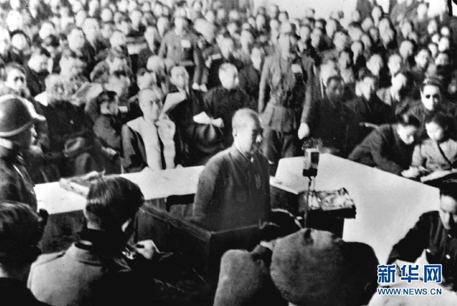 這是抗日戰(zhàn)爭勝利后，制造南京大屠殺的主要罪犯、日軍第6師團師團長谷壽夫被押上審判臺并被處死刑。