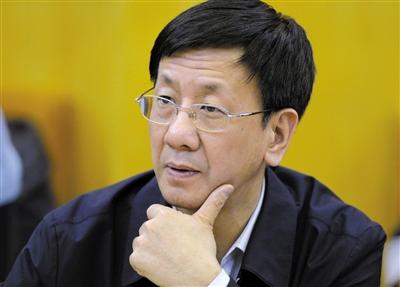 昨日，最高檢檢察長曹建明在遼寧團(tuán)參加“兩高”報告分組審議。記者 陳杰 攝