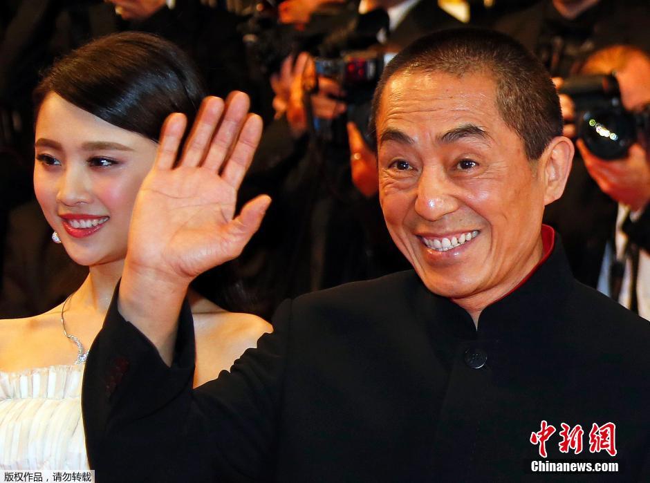 《歸來(lái)》戛納首映 兩代謀女郎紅毯PK 《歸來(lái)》戛納首映 兩代謀女郎紅毯PK