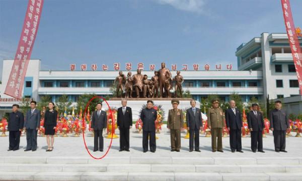 韓媒:崔龍海被免職或因為女兒用手機(jī)看韓劇 韓媒:崔龍海被免職或因為女兒用手機(jī)看韓劇