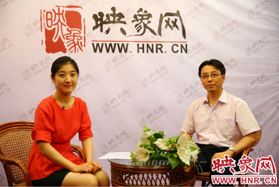 南京大學(xué)河南招生組負(fù)責(zé)人武港山教授做客映象網(wǎng)2014高招“名校面對面”系列視頻訪談。