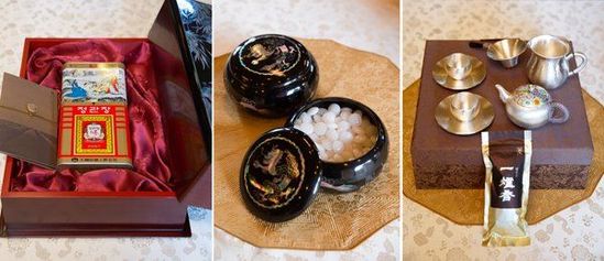 　當(dāng)?shù)貢r(shí)間2014年7月4日，韓國(guó)總統(tǒng)樸槿惠向中國(guó)國(guó)家主席習(xí)近平贈(zèng)送的紅參和茶具等。