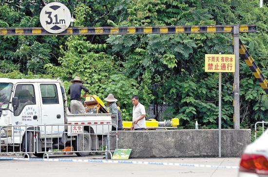 事發(fā)現(xiàn)場(chǎng) 陳秋明 攝 事發(fā)現(xiàn)場(chǎng) 陳秋明 攝