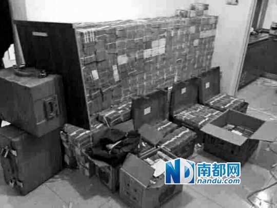 　馬超群家中金條清點(diǎn)現(xiàn)場。C FP圖片