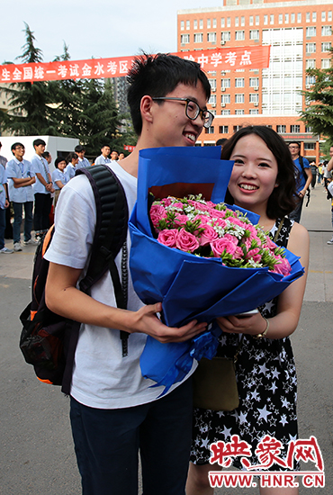 還有一種情，它是懵懂的情愫，你若安好，便是晴天。