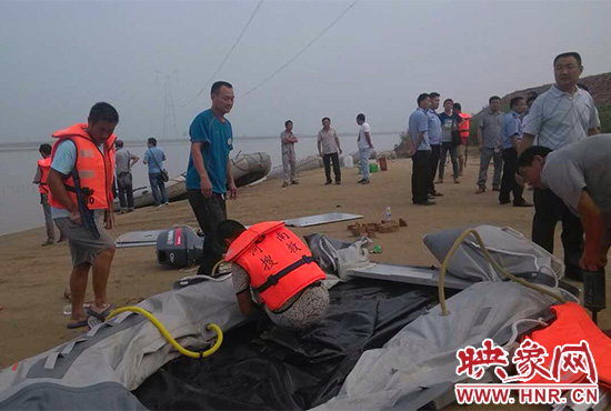 救援現(xiàn)場(chǎng) 救援現(xiàn)場(chǎng)