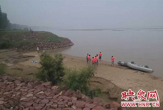 救援現(xiàn)場(chǎng) 救援現(xiàn)場(chǎng)