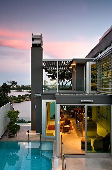 近日，新西蘭華人土豪再次出手，以1010萬的價格購買了位于Parnell的一座無敵海景豪宅。