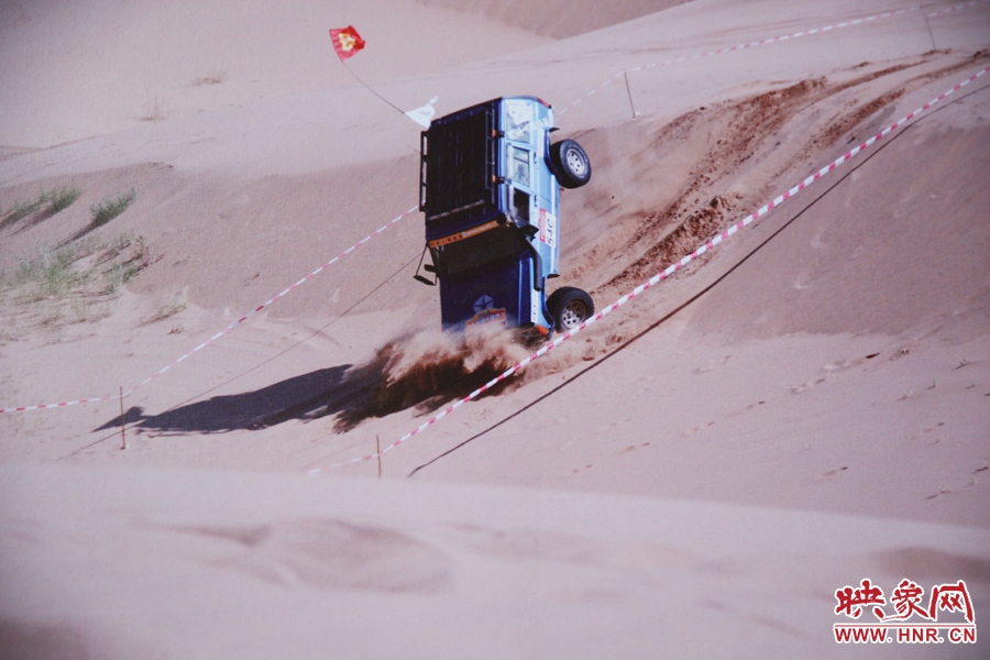 賽車的世界、更是男人的世界。圖為部分參展攝影作品。