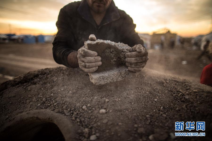 探訪埃爾比勒郊區(qū)的伊拉克人難民營(yíng) 探訪埃爾比勒郊區(qū)的伊拉克人難民營(yíng)