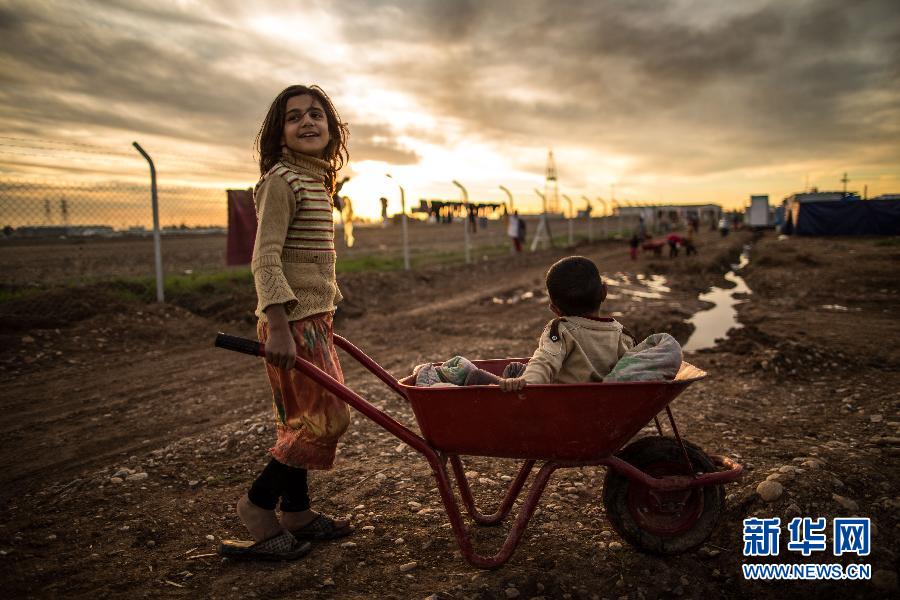 探訪埃爾比勒郊區(qū)的伊拉克人難民營(yíng) 探訪埃爾比勒郊區(qū)的伊拉克人難民營(yíng)