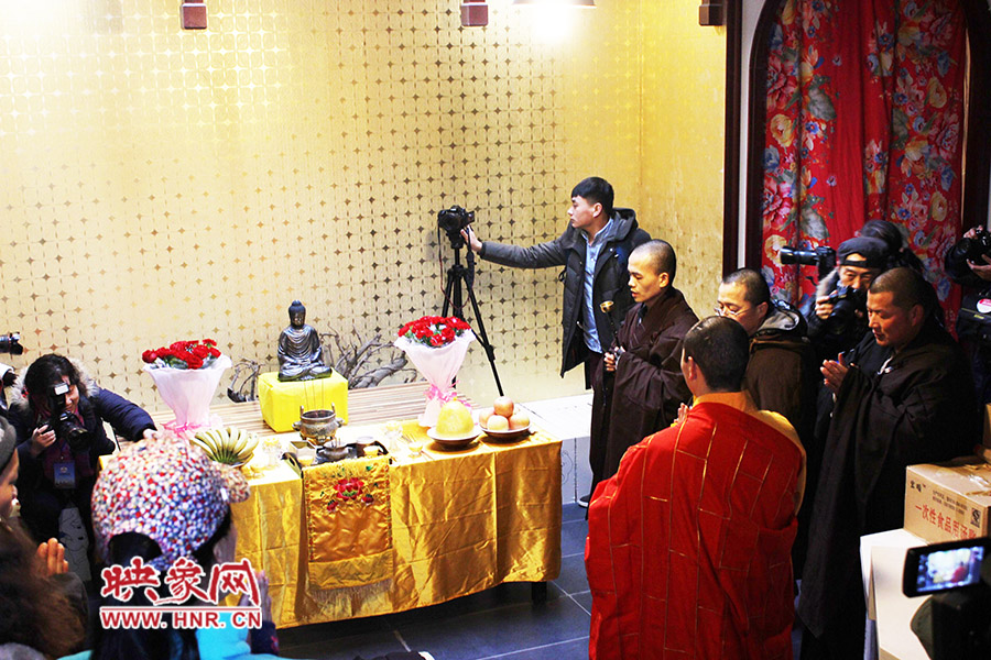 祈福法會現(xiàn)場。