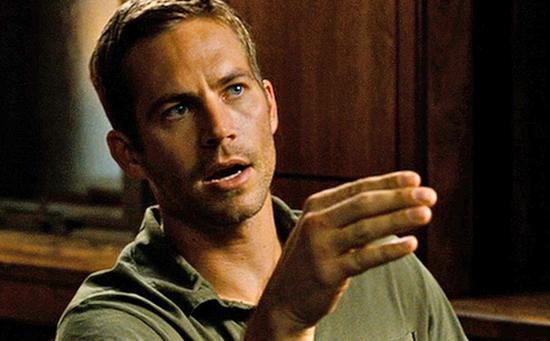 為了讓多姆重獲自由，布萊恩與FBI達(dá)成協(xié)議