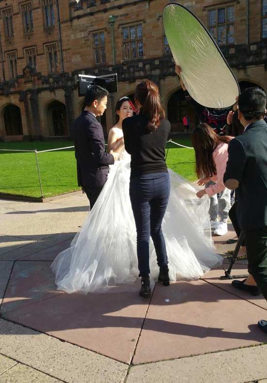 劉強(qiáng)東奶茶妹被曝悉尼拍婚紗照 劉強(qiáng)東奶茶妹被曝悉尼拍婚紗照