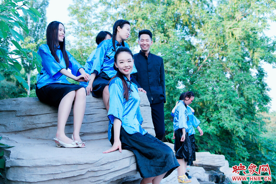 最是那溫柔一笑，定格了四年所有的記憶。