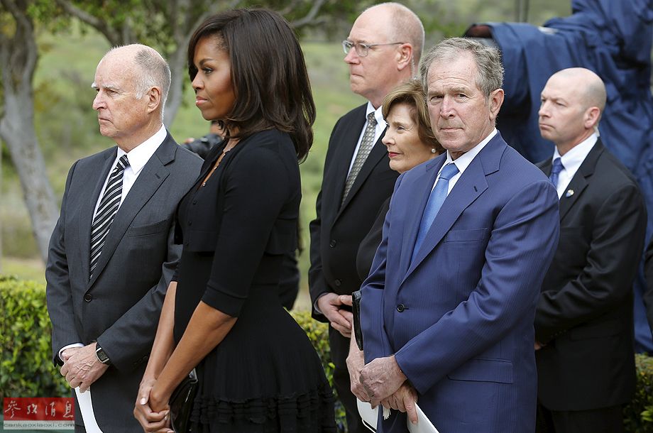 各國領(lǐng)導(dǎo)人退休后都干啥？小布什刷盤布朗教書