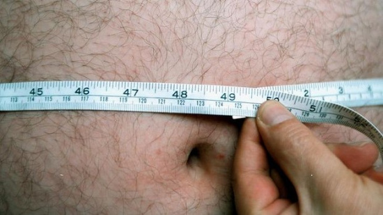 男子太胖死后停尸柜裝不下被殯儀館放車內過夜 男子太胖死后停尸柜裝不下被殯儀館放車內過夜