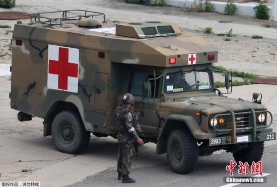 資料圖：當(dāng)?shù)貢r(shí)間2014年6月23日，韓國江原道哨所槍擊事件肇事士兵林某已被抓獲