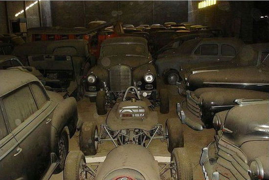 葡萄牙農(nóng)場(chǎng)倉(cāng)庫(kù)驚現(xiàn)大量老爺車 價(jià)值數(shù)百萬(wàn)英鎊(組圖)