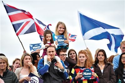 最新民意調(diào)查結(jié)果顯示，反獨陣營的支持率繼續(xù)領(lǐng)先。