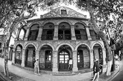 6月12日拍攝的位于杭州西湖邊的抱青會(huì)館攝影 6月12日拍攝的位于杭州西湖邊的抱青會(huì)館攝影