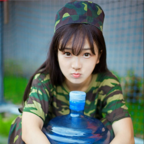 浙大軍訓女神曝光 浙大軍訓女神曝光