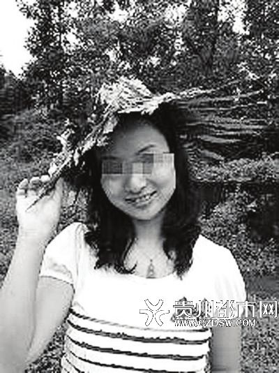 李某生活照。