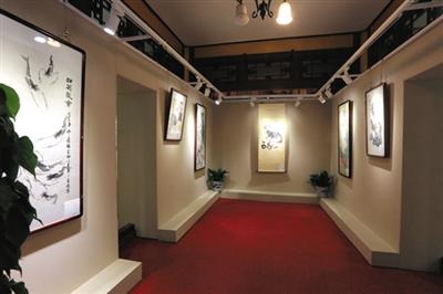 去年6月，益壽堂舉辦了“紀(jì)念頤和園對(duì)公眾開(kāi)放一百周年書(shū)畫(huà)展”。