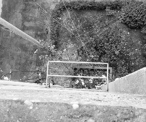 發(fā)現(xiàn)男嬰的露臺(tái) 發(fā)現(xiàn)男嬰的露臺(tái)