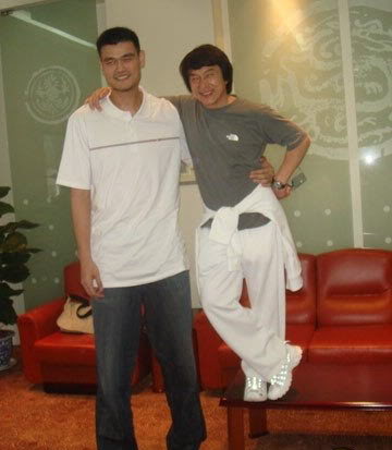 當(dāng)姚明夫婦遇見陸毅夫婦，一不小心，信號(hào)又滿格了~