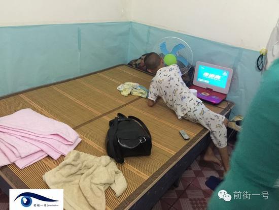 男童車禍搶救治療期間感染艾滋病 5家單位賠40萬(wàn) 男童車禍搶救治療期間感染艾滋病 5家單位賠40萬(wàn)