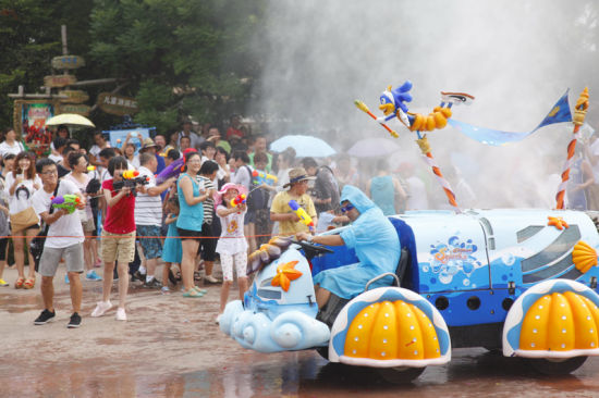 大連發(fā)現王國開啟“戲水狂歡”模式 大連發(fā)現王國開啟“戲水狂歡”模式