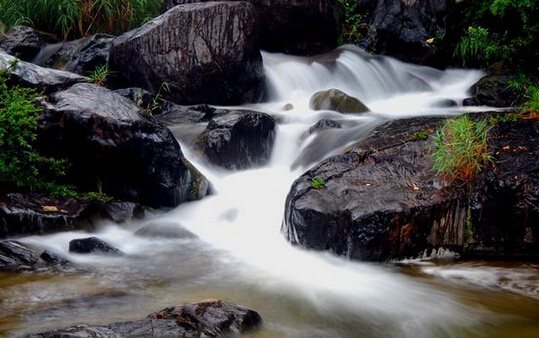 暑假帶萌娃到龍?zhí)稖下糜味燃賲^(qū)享受親子時(shí)光 暑假帶萌娃到龍?zhí)稖下糜味燃賲^(qū)享受親子時(shí)光